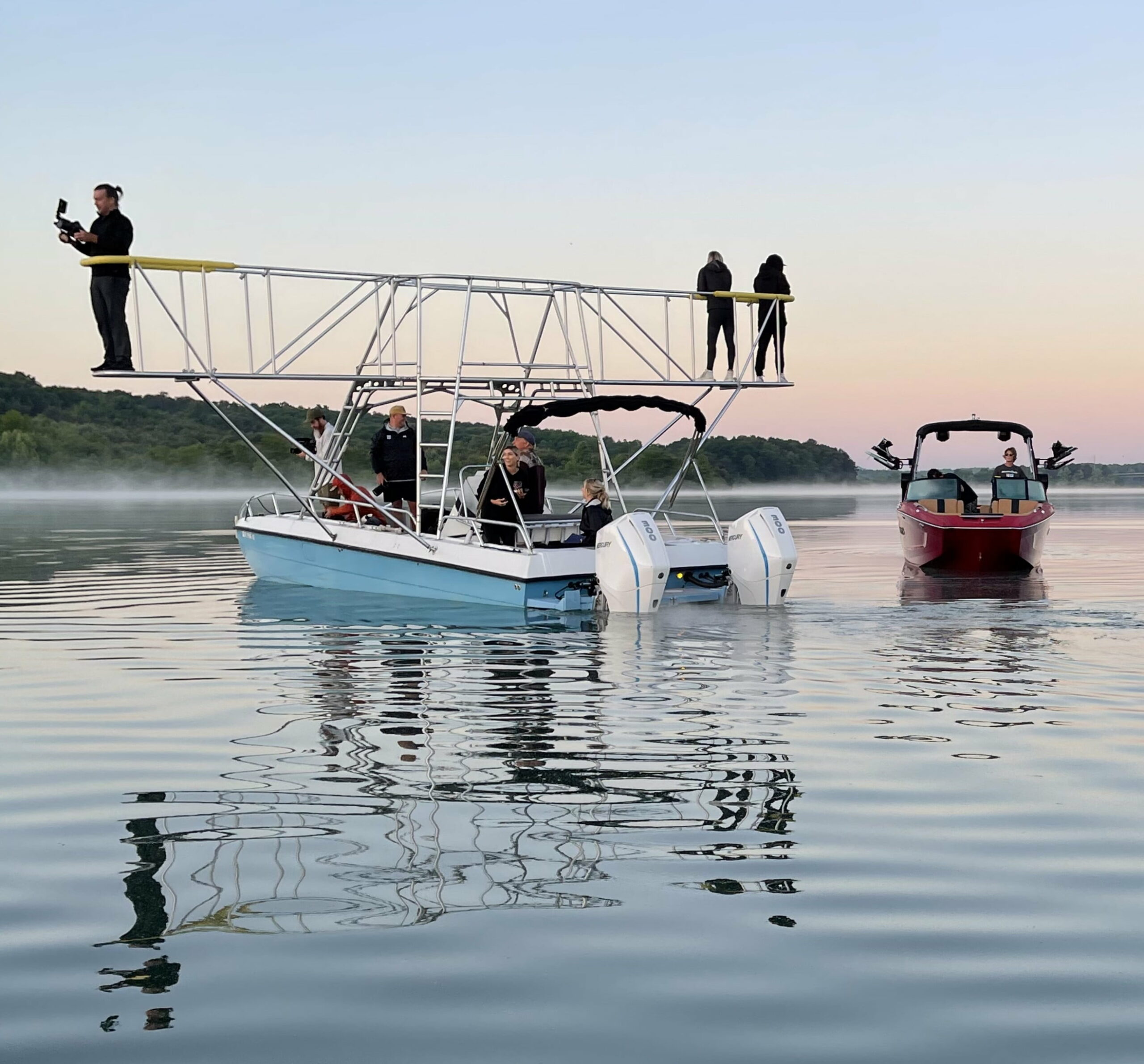 Picture of a boat and few people